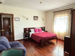 Hotel Trindade Coelho