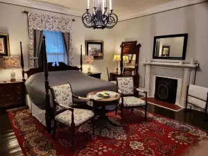 Belmont Inn