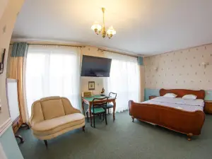 GarageHotel