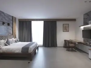 Ritz Avenue Luxury Hotel