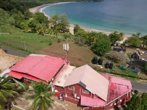 Las Cuevas Beach Lodge