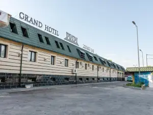 РИМ Grand Hotel