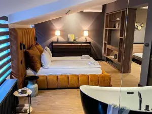 Kristall Apartments Premium