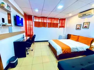 Hotel Madrigal