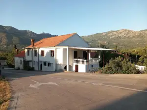 Amma Rooms