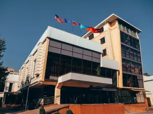City Hotel Bishkek (Сити Отель Бишкек)