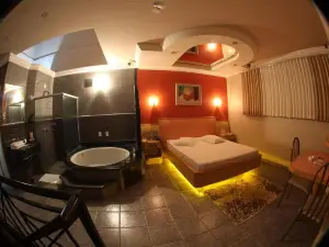 Xenon Motel (Adult Only)