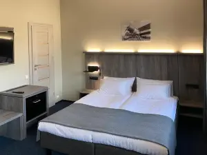 Brut Wine Hotel