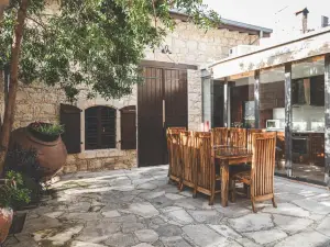 Oinoessa Traditional Boutique Guest Houses