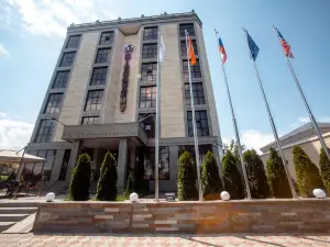 Discovery Hotel