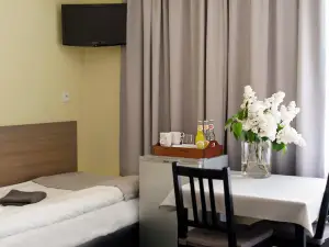 Hostel Azymut