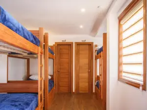 Community Hostel Alausi