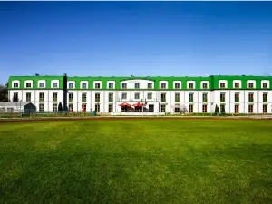 Hotel Anton by Dns