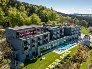 Hüttenhof - Wellnesshotel & Luxus-Bergchalets - Adults only