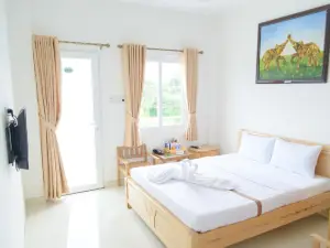 Hung Long Hotel