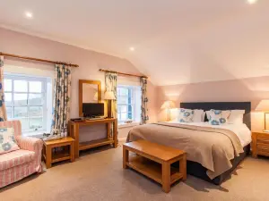 The Colonsay Hotel