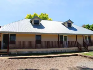 ริชมอนด์ โคชแมนส์ เรสต์ อพาร์ตเมนต์