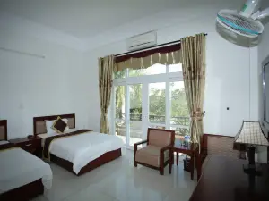 Đào Hùng Hotel