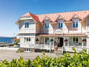 Strandvillan Hotell Och Bed & Breakfast