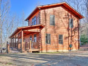 Wheelchair-Accessible Murphy Cabin with Fire Pit!