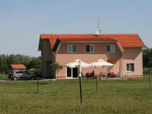 Guesthouse Capistro