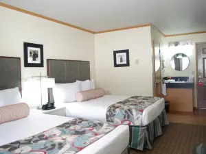 River House Inn, a Baymont by Wyndham