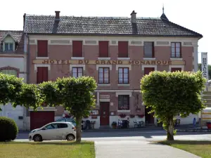 Hotel du Grand Monarque