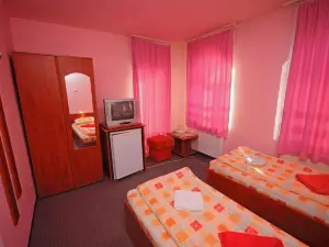 Imola Motel