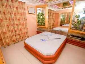 Hotel Premier (Adult Only)