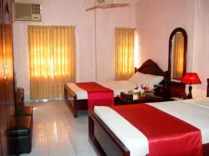 Hotel Swiss Garden International
