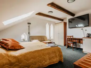 Hotel U Valdické brány