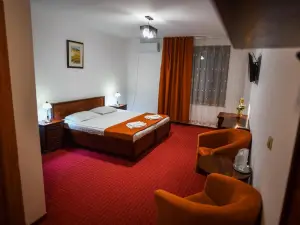 Hotel Elyon Dej