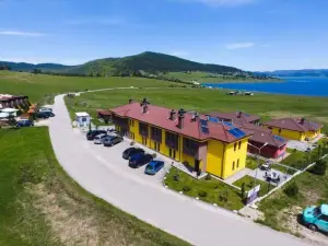 La Casa Hotel