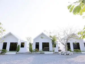Peeranon Resort