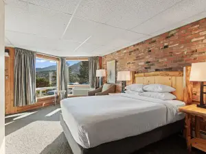 Discovery Lodge
