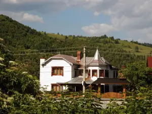 Pensiunea Casa Bianca - Bucovina