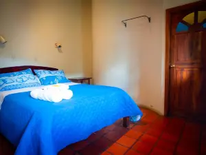 Hostal Jardín Escondido