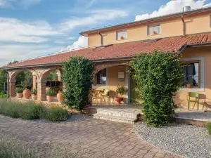 Residence Apolonija Guest House