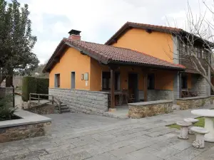 La Casona de Entralgo