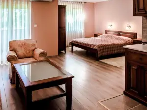 Villa Monako 2000