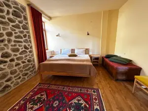 Saryan Guesthouse