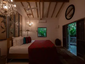 Casa Heliconia