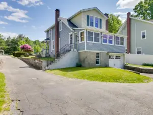 Lakefront Home, Close to Mt Southington!