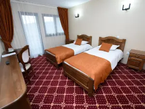 Condor Resort