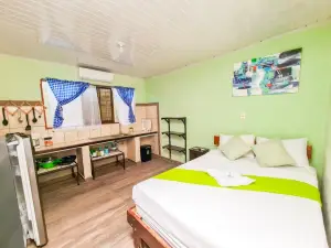 Cabinas Coco Alegre