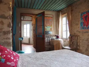 Riverside Home Cottage