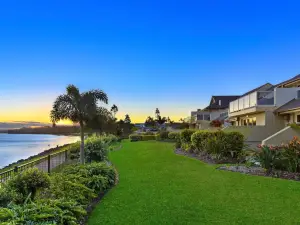 Harrington River Lodge