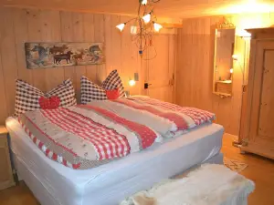 B&B Rosaly