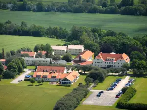 Katrinebergs Folkhögskola B&B