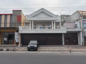 RedDoorz Syariah Plus @ Perintis Guesthouse Tasikmalaya